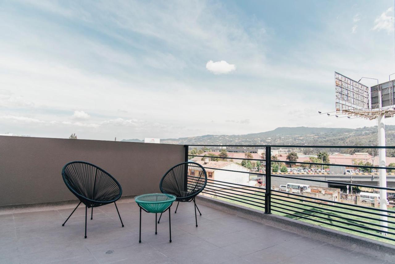 Uma Suites Чия Экстерьер фото